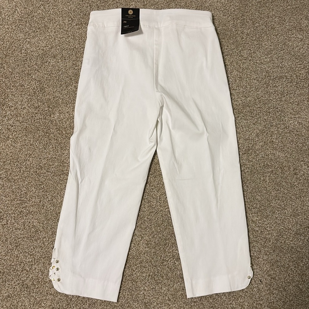 JM Collection - Picture 2 of 6